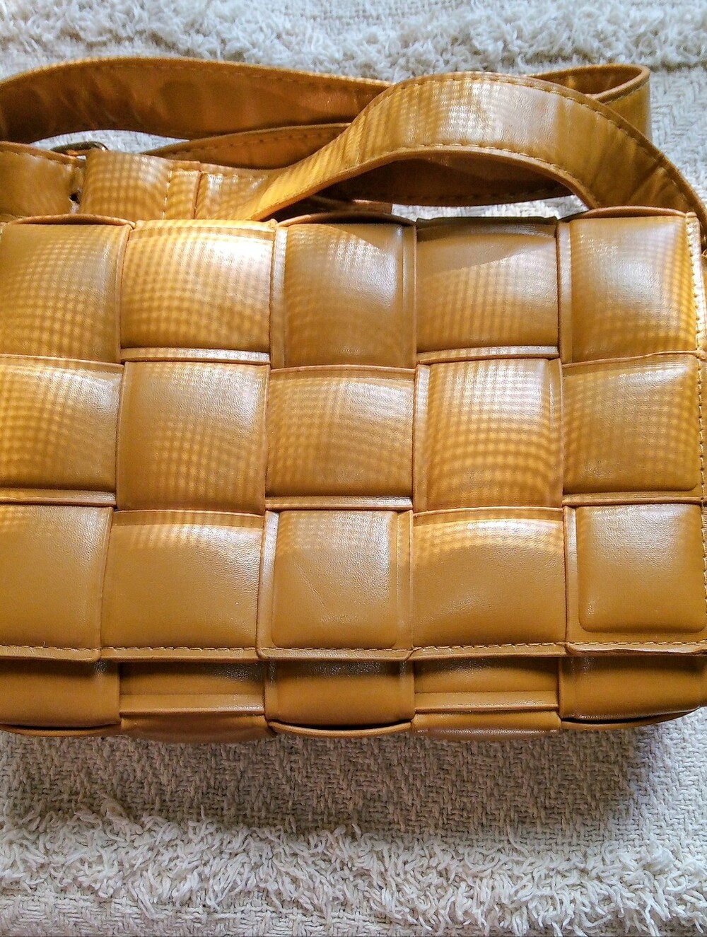 Handbag - Picture 5 of 8